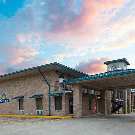 Days Inn By Wyndham Forest Exterior foto
